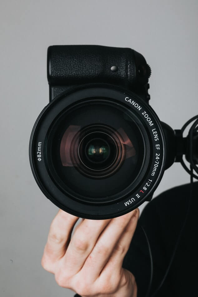The 10 Best Vlogging Cameras For Youtubers - Dwayne Graves Online