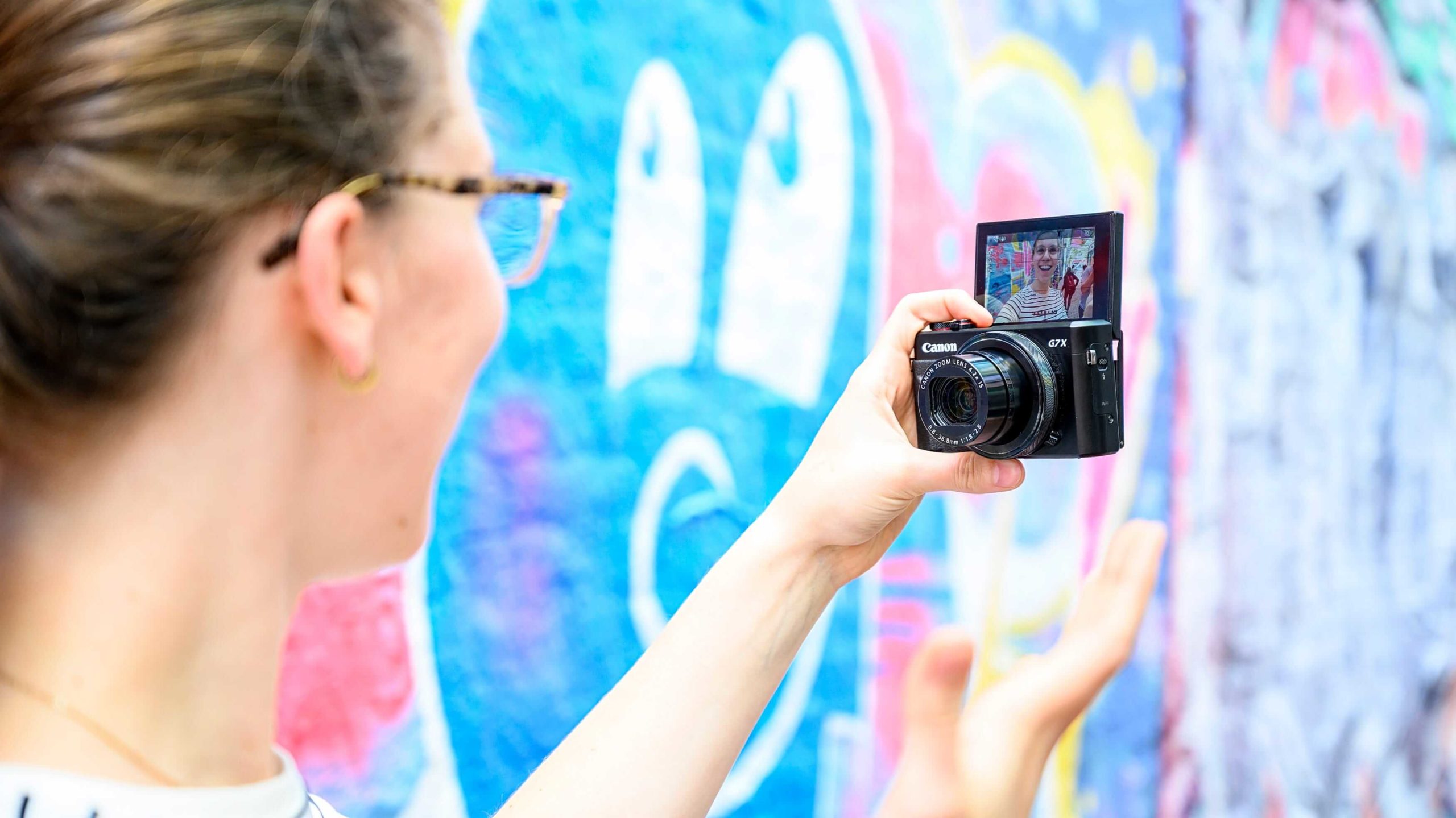 The 10 Best Vlogging Cameras for Youtubers